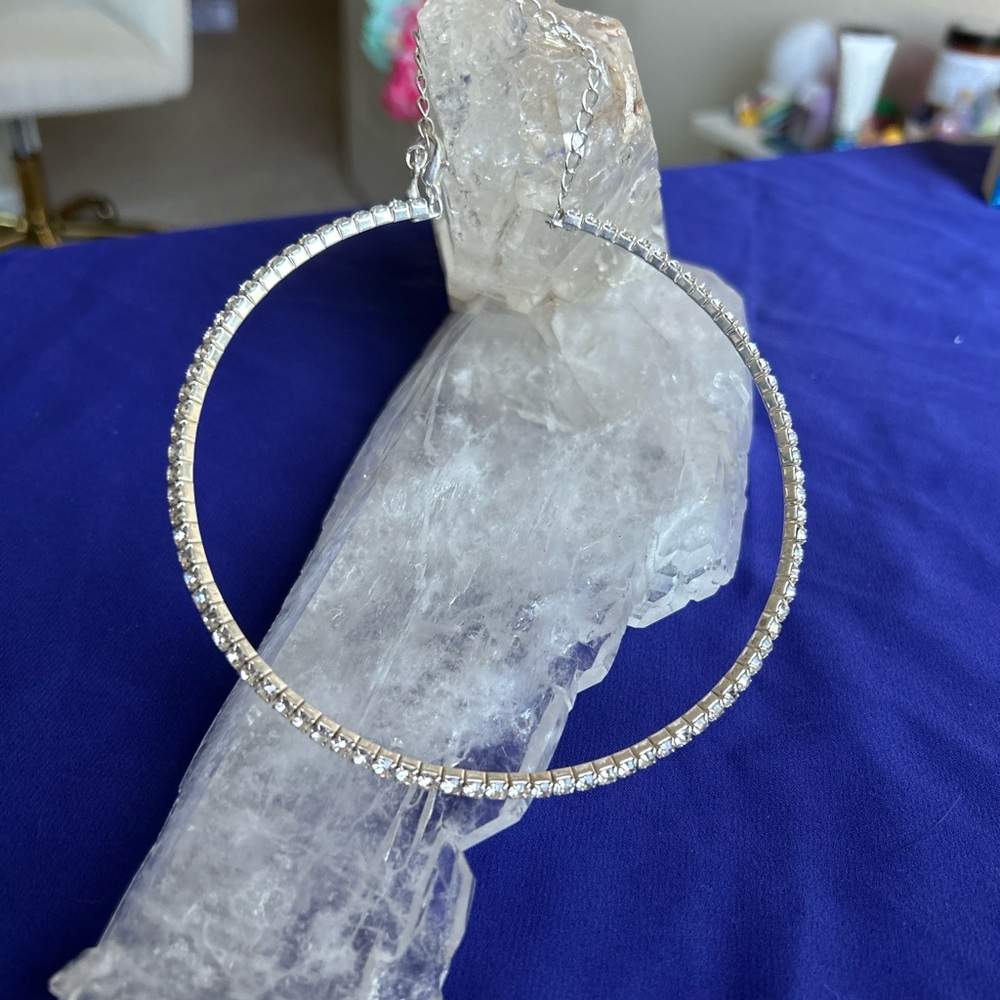 Elegant Silver Rhinestone Hoop Choker
